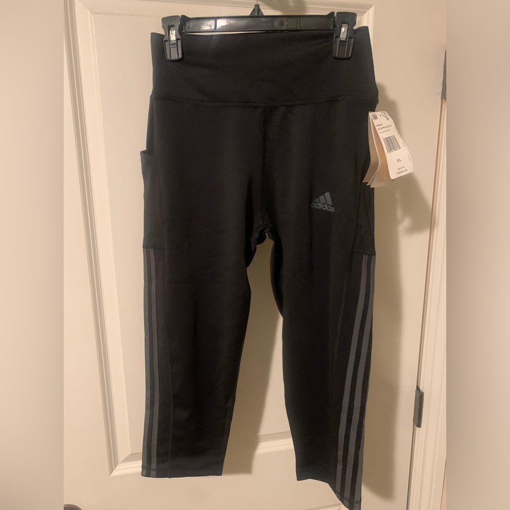NWT Adidas Black Cropped Legging